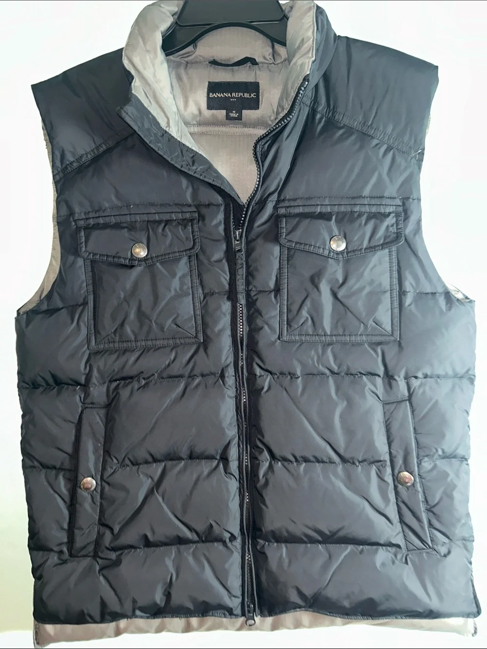 Banana Republic sleeveless quilted